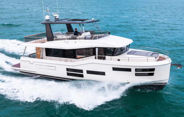 Beneteau Grand Trawler 62