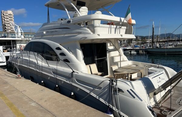 Sea Ray 585 Sedan Bridge                         